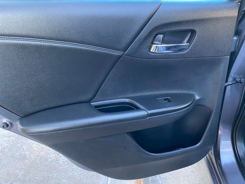 Used 2015 Honda Accord Sport image 26