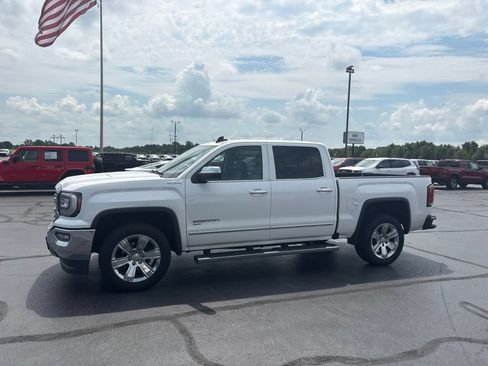 Used 2018 GMC Sierra 1500 SLT AWD/4WD image 3
