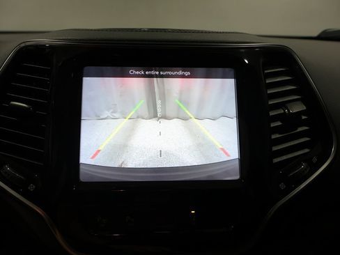 Used 2021 Jeep Cherokee Limited AWD/4WD image 26