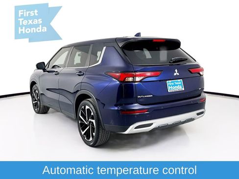 Used 2022 Mitsubishi Outlander SE image 5