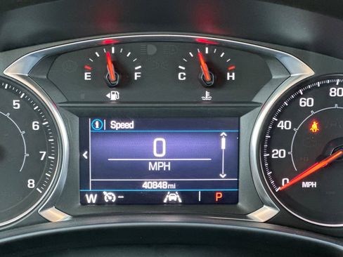 Used 2023 GMC Terrain SLE w/ Driver Convenience Package image 26