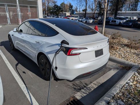 Used 2025 Tesla Model 3 Long Range image 4