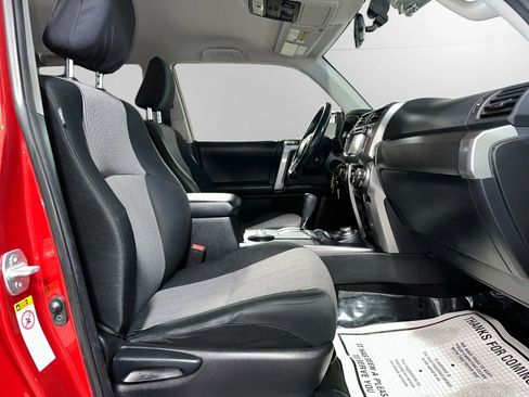 Used 2016 Toyota 4Runner SR5 image 20