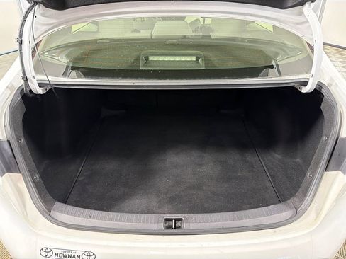 Used 2022 Toyota Corolla SE FWD image 18