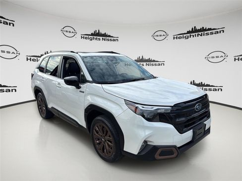 Used 2025 Subaru Forester Sport AWD/4WD image 7
