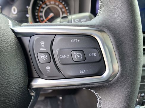 New 2026 Jeep Wrangler Unlimited Sahara AWD/4WD image 16