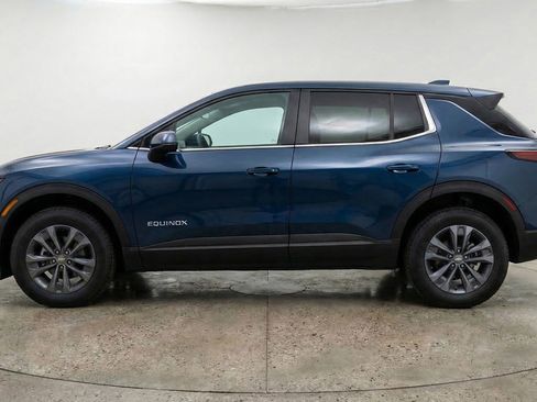 Used 2025 Chevrolet Equinox LT image 4