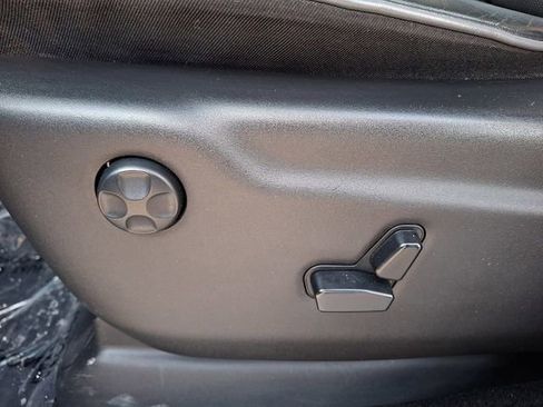 Used 2021 Jeep Grand Cherokee Overland image 19