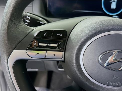 Certified 2024 Hyundai Tucson SE image 21