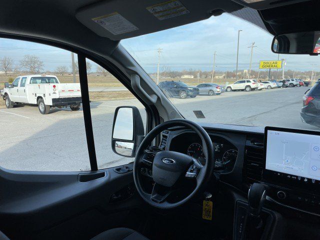 Used 2023 Ford Transit 350 XLT RWD image 7