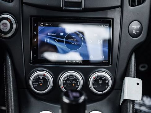Used 2013 Nissan 370Z Coupe RWD image 55