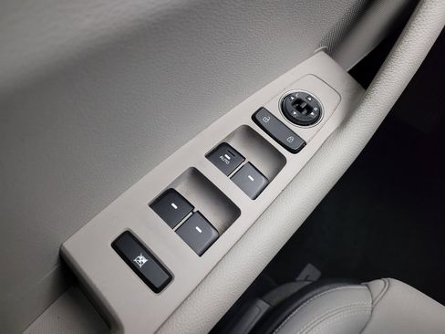 Used 2019 Hyundai Sonata SE w/ Cargo Package FWD image 27