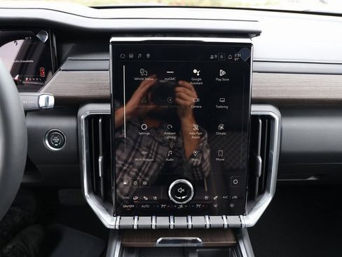 New 2026 GMC Acadia Denali w/ Super Cruise Package image 19