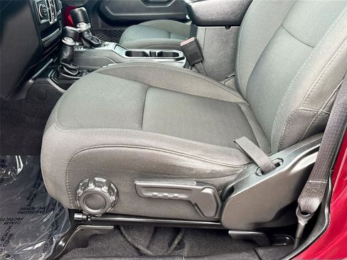 Used 2021 Jeep Wrangler Unlimited Sport image 21