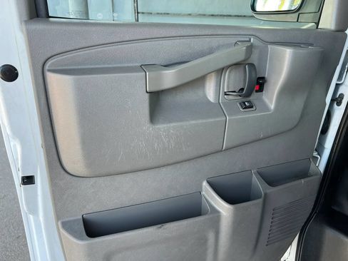 Used 2019 Chevrolet Express 2500 w/ Driver Convenience Package RWD image 17