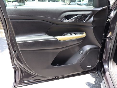 Used 2019 GMC Acadia Denali AWD/4WD image 17