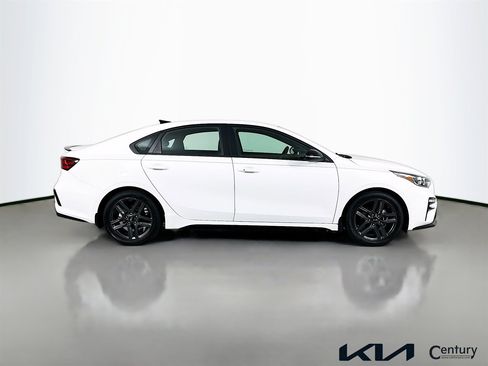 Certified 2020 Kia Forte GT-Line image 4