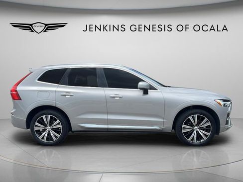 Used 2023 Volvo XC60 B5 Plus w/ Climate Package FWD image 2