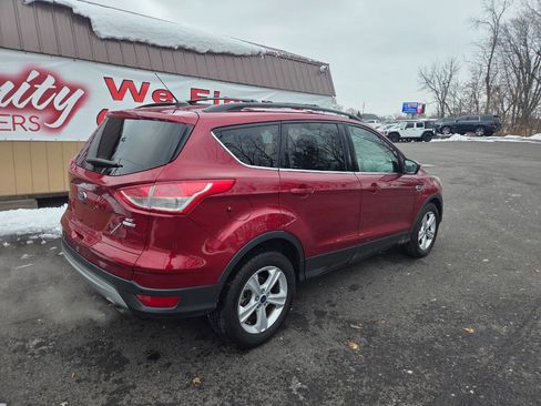 Used 2016 Ford Escape SE w/ Equipment Group 201A image 6