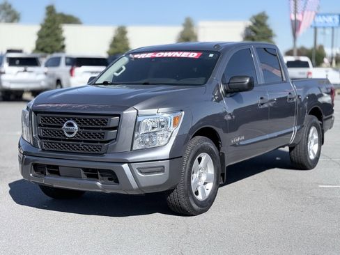 Used 2021 Nissan Titan S w/ S Utility Package image 3
