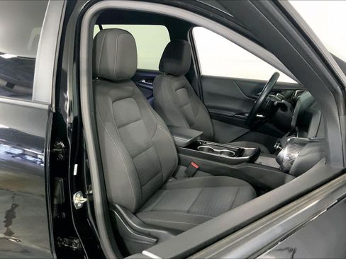 Used 2025 Chevrolet Equinox LT FWD image 7