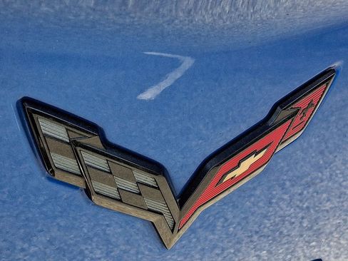 Used 2016 Chevrolet Corvette Z06 w/ 3LZ Preferred Equipment Group RWD image 29