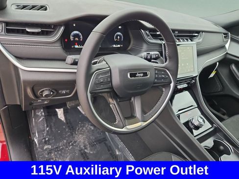 New 2025 Jeep Grand Cherokee Altitude RWD image 11