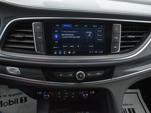 Used 2023 Buick Enclave Essence AWD/4WD image 27