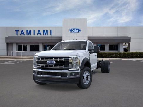 New 2026 Ford F550 4x4 Regular Cab Super Duty image 2