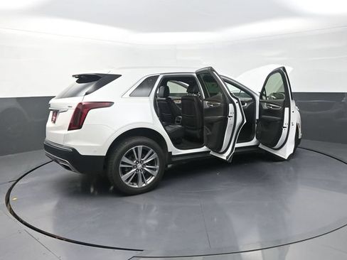 Used 2020 Cadillac XT5 Premium Luxury w/ Platinum Package AWD/4WD image 45