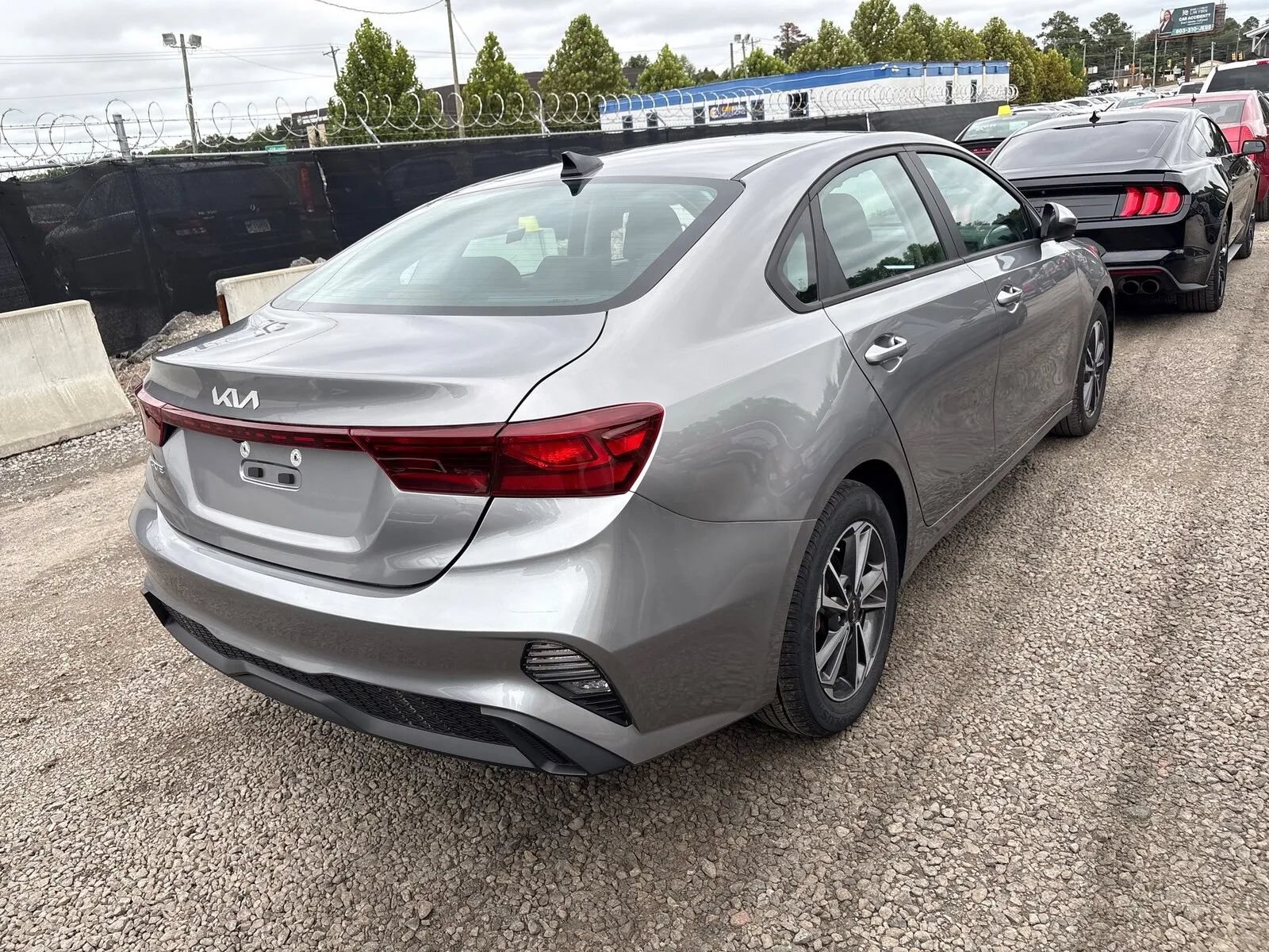 Used 2023 Kia Forte LXS FWD image 7