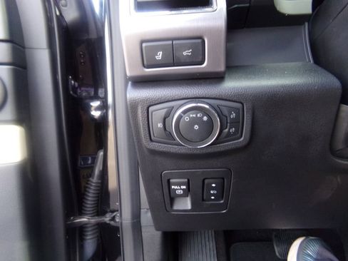 Used 2021 Ford Expedition Platinum AWD/4WD image 12