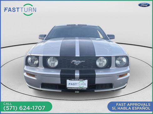 Used 2009 Ford Mustang GT RWD image 5