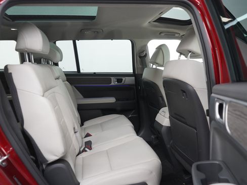 Used 2024 Hyundai Santa Fe Limited AWD/4WD image 12