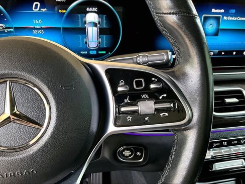 Used 2022 Mercedes-Benz GLS 450 4MATIC image 25