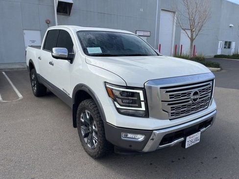 Used 2024 Nissan Titan Platinum Reserve w/ Moonroof Package image 3