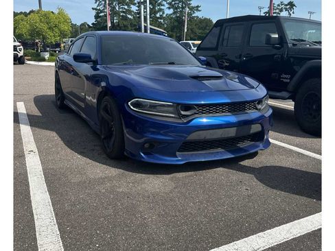 Used 2019 Dodge Charger Scat Pack RWD image 1