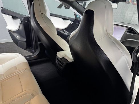 Used 2018 Tesla Model S 75D image 45