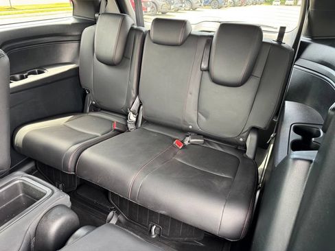 Used 2024 Honda Odyssey Sport image 11