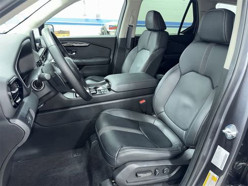Used 2025 Honda Pilot EX-L image 15