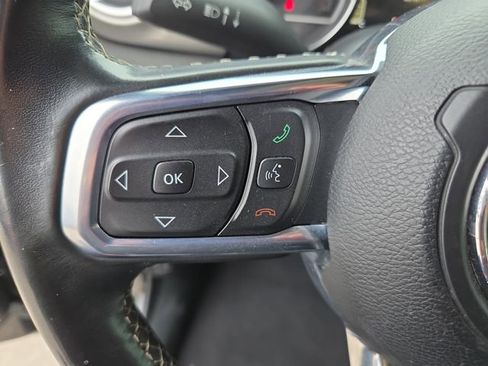 Used 2020 Jeep Wrangler Unlimited Sahara AWD/4WD image 21