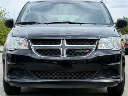 Used 2016 Dodge Grand Caravan SE w/ Quick Order Package 29E SE FWD image 9
