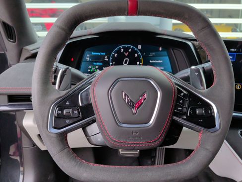 Used 2023 Chevrolet Corvette Stingray Premium Cpe w/ Z51 Performance Package image 21