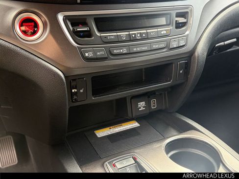 Used 2022 Honda Pilot Special Edition image 16