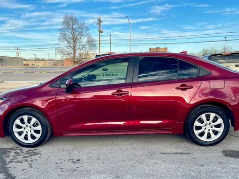 Used 2024 Toyota Corolla LE image 5