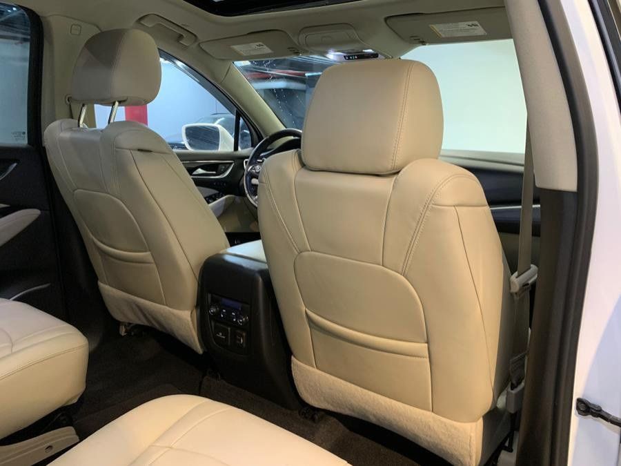 Used 2020 Buick Enclave Premium w/ Sun and Sites Package AWD/4WD image 19