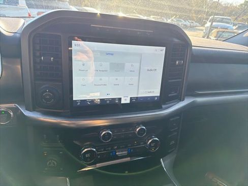 Used 2021 Ford F150 Lariat w/ Equipment Group 502A High image 18