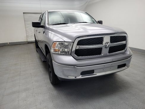 Used 2019 RAM 1500 Classic SLT RWD image 13