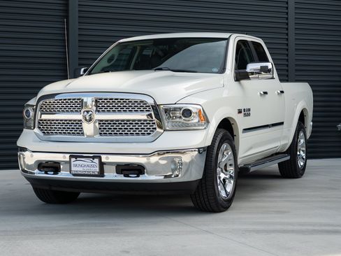 Used 2016 RAM 1500 Laramie w/ Convenience Group AWD/4WD image 1