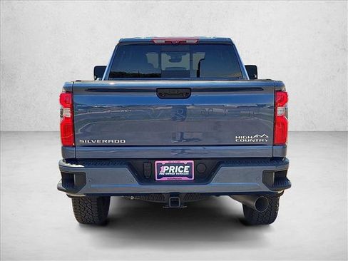 Used 2024 Chevrolet Silverado 2500 High Country w/ High Country Premium Package AWD/4WD image 7